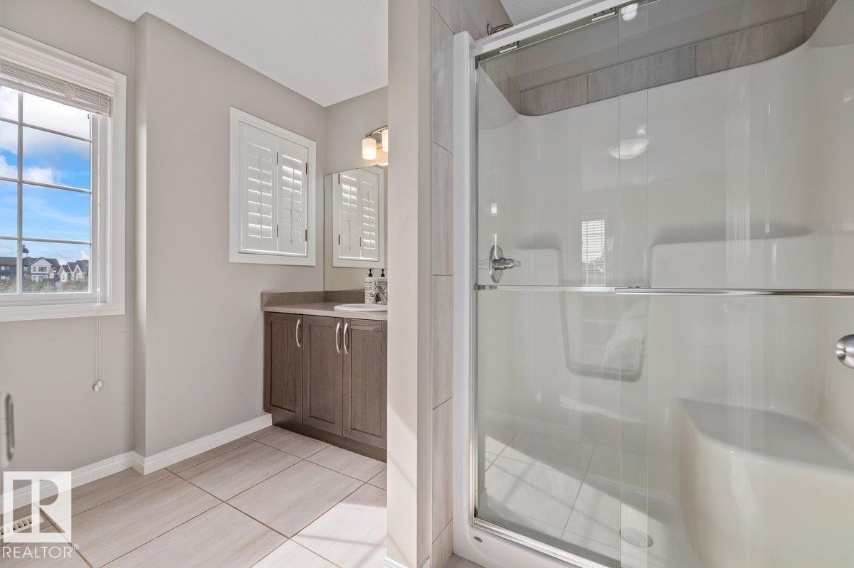 6906 23 AV SW - Image 18