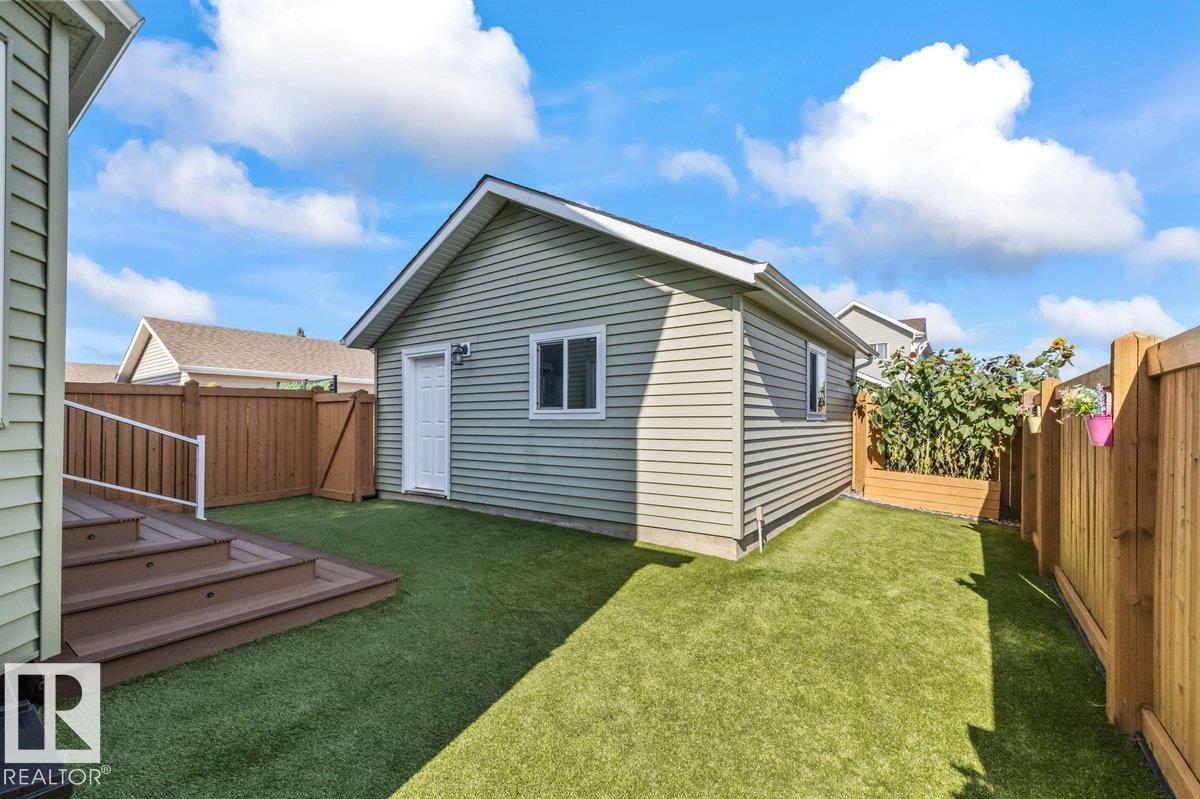 6906 23 AV SW - Image 25