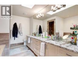 2, 1934 36 Street Sw, Calgary, AB T3E2Y9 Photo 22