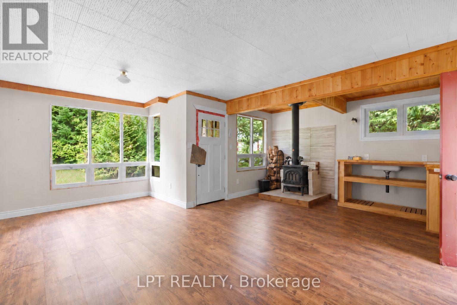 36 NURME AVENUE - 7