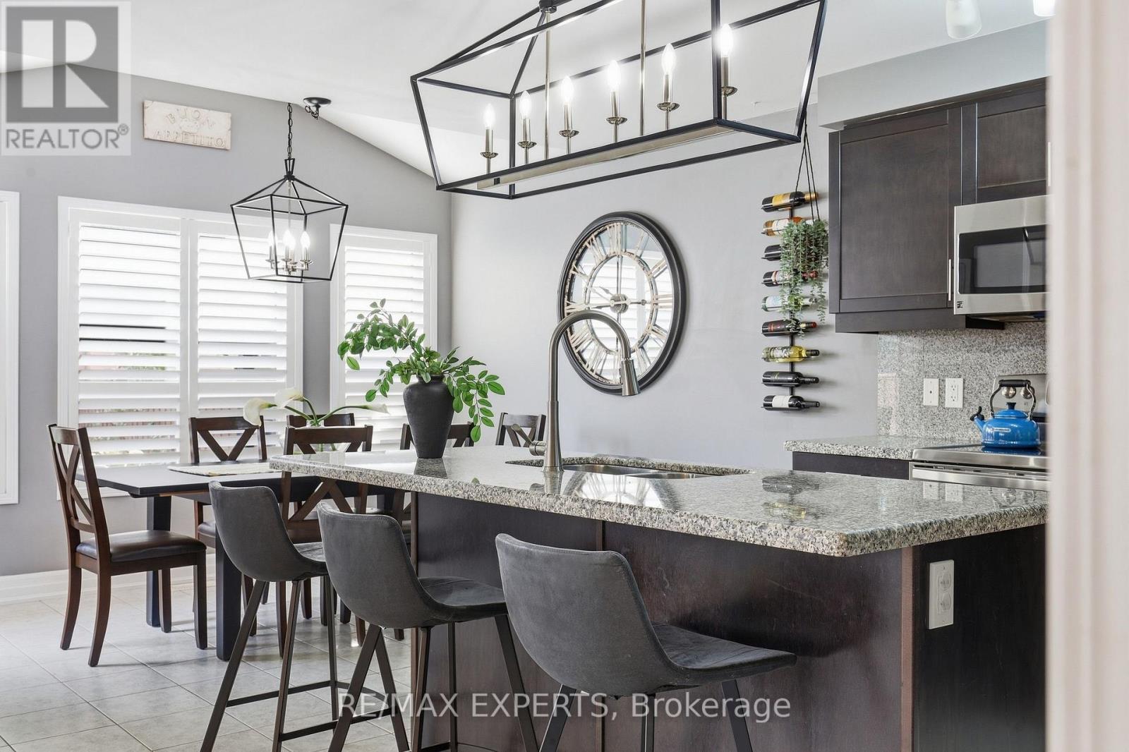323 Langford Boulevard, Bradford West Gwillimbury photo 10