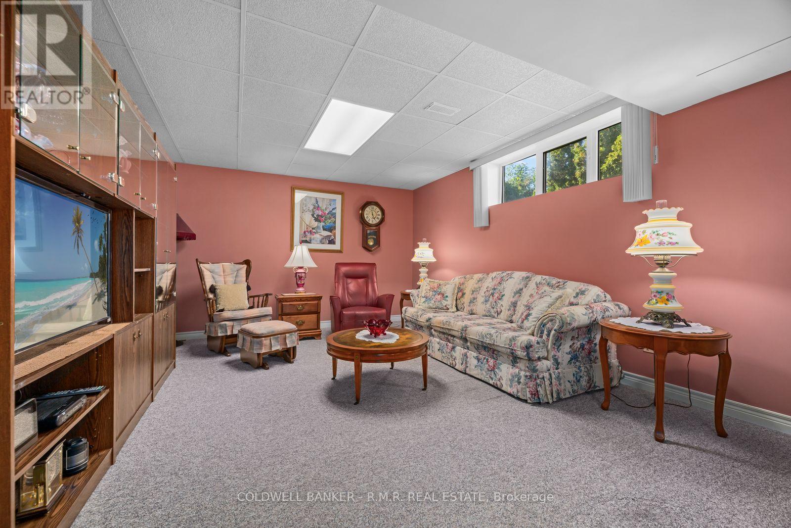 92 WHEELER CRESCENT - Image 32