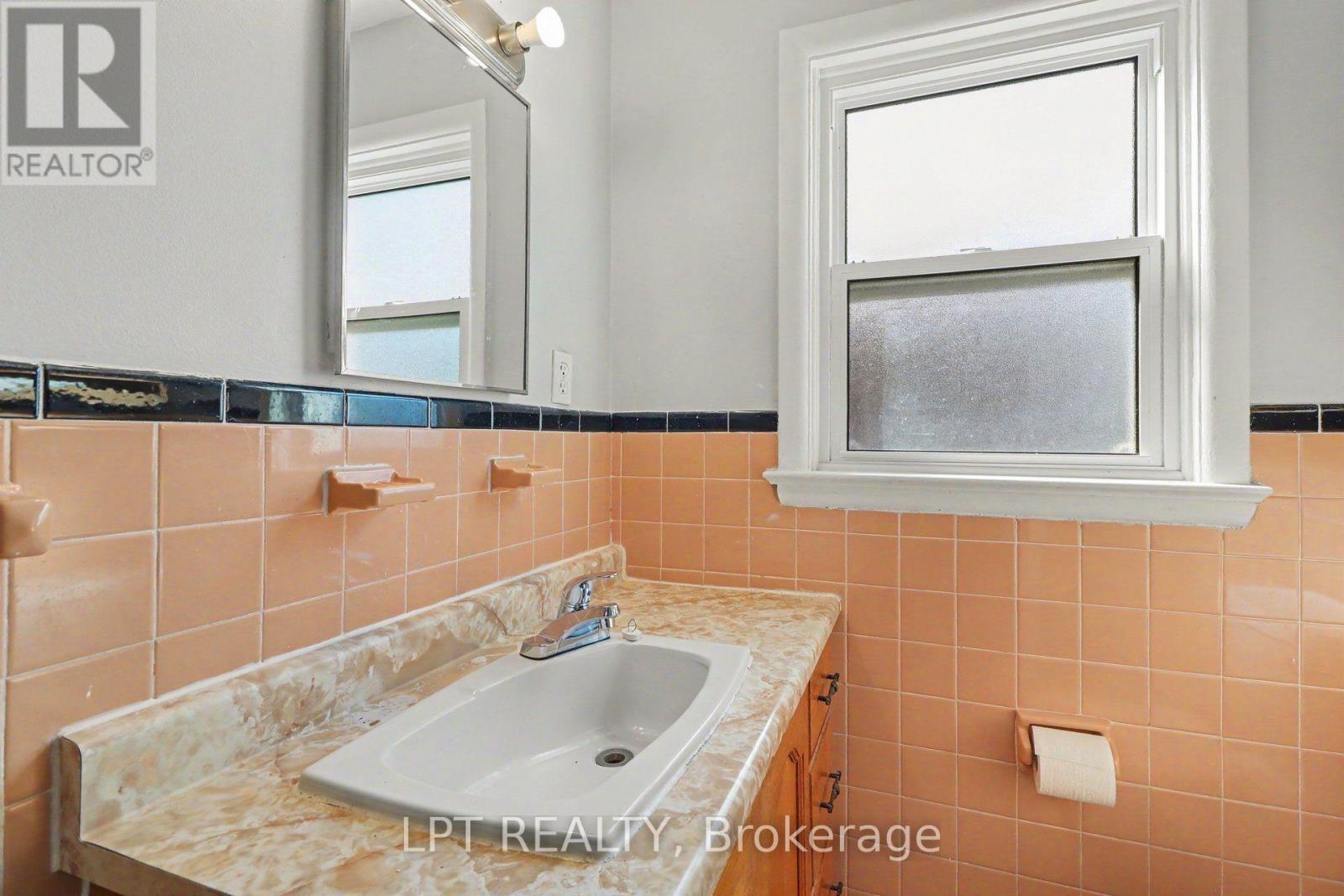 703 MORGAN STREET, Ottawa — photo 19