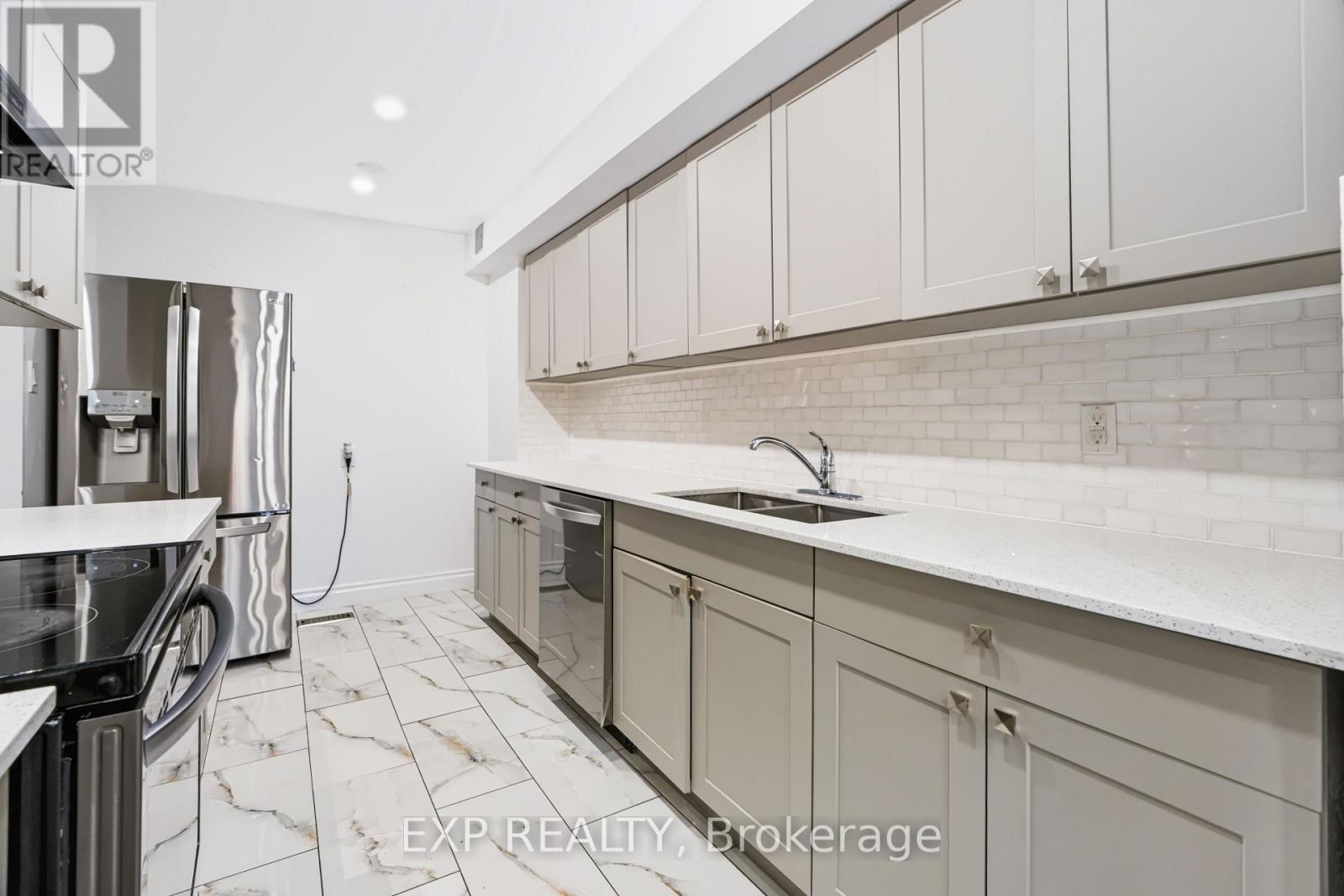 #2 2669 SOUTHVALE CRESCENT E - 19