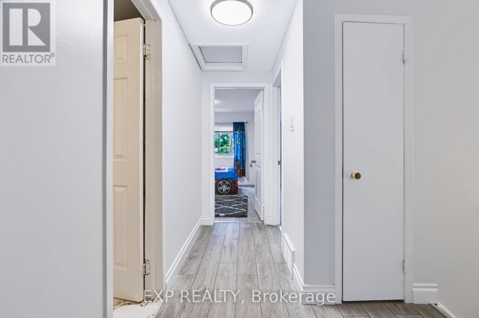#2 2669 SOUTHVALE CRESCENT E - 28