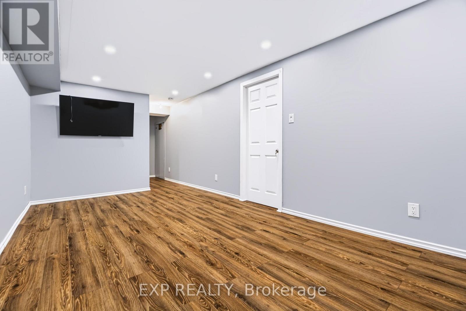#2 2669 SOUTHVALE CRESCENT E - 37