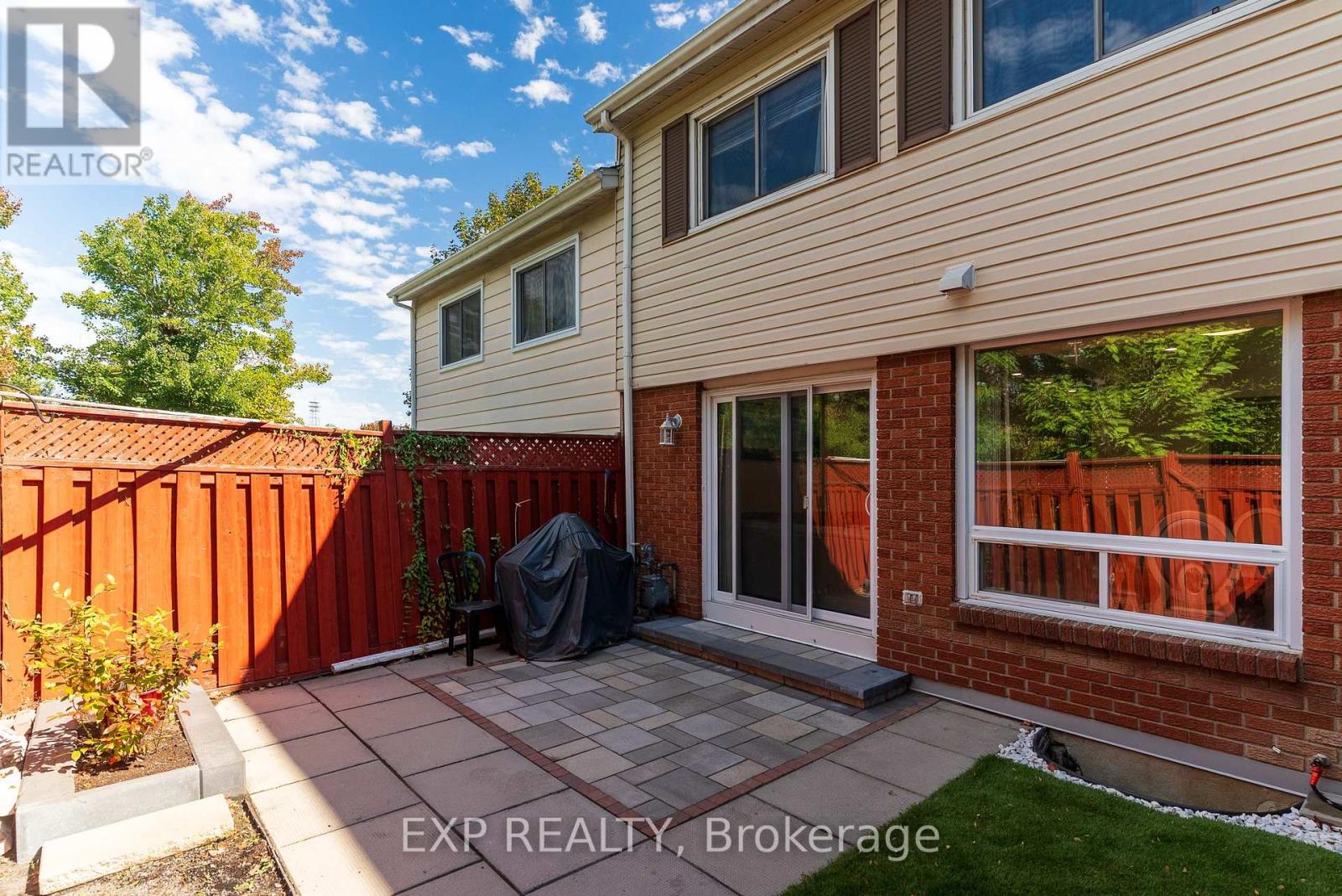 #2 2669 SOUTHVALE CRESCENT E - 46