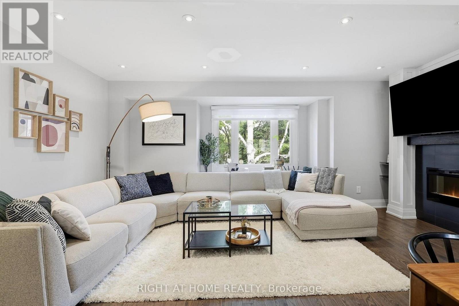#45 4101 WESTMINSTER PLACE - 10