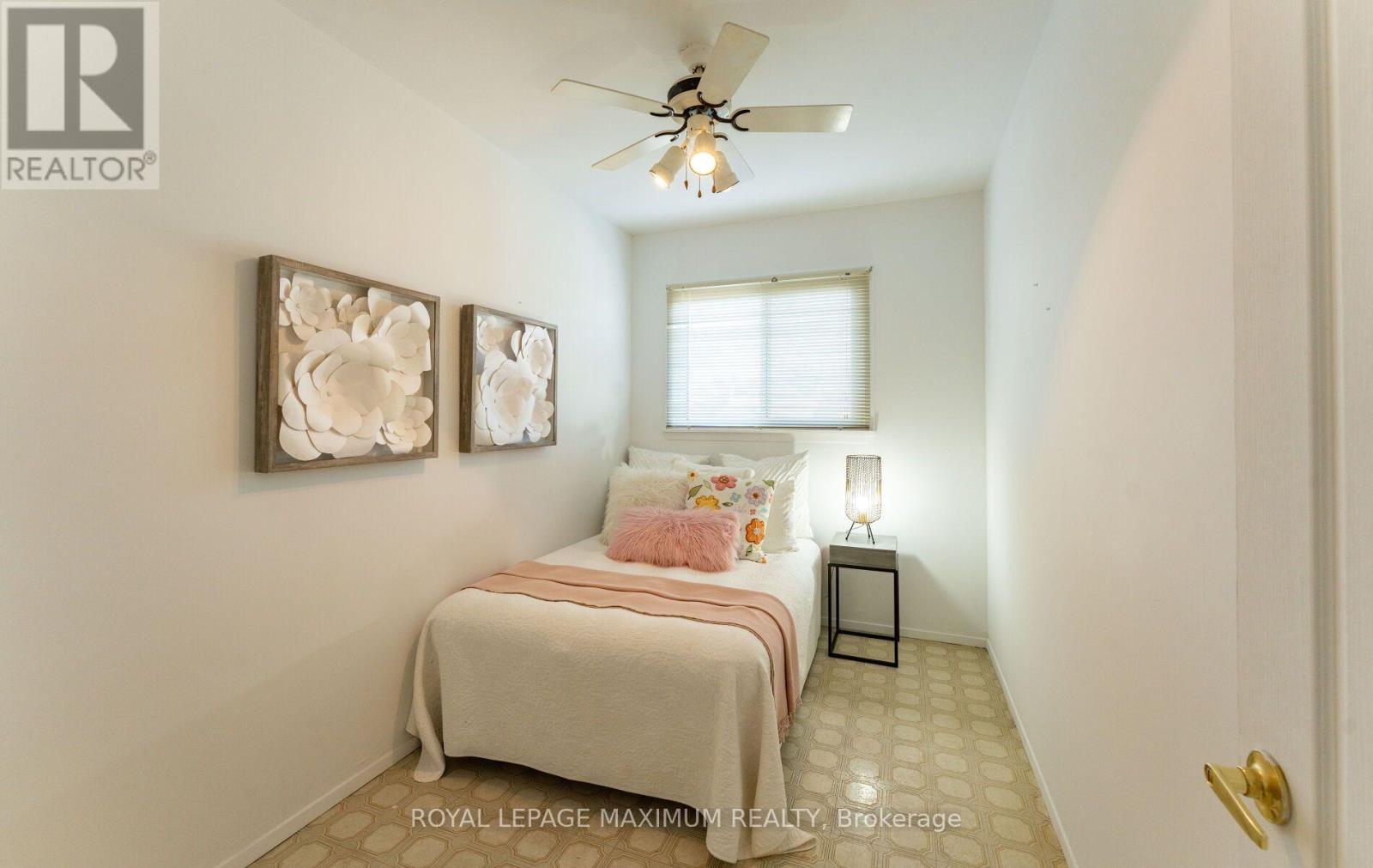 376 MCROBERTS AVENUE - 14