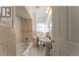 376 Mc Roberts Avenue, Toronto, ON M6E4R2 Photo 16