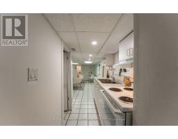 376 Mc Roberts Avenue, Toronto, ON M6E4R2 Photo 20