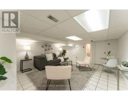 376 Mc Roberts Avenue, Toronto, ON M6E4R2 Photo 21