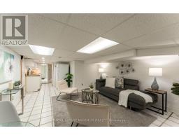 376 Mc Roberts Avenue, Toronto, ON M6E4R2 Photo 22