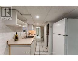 376 Mc Roberts Avenue, Toronto, ON M6E4R2 Photo 28