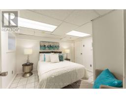 376 Mc Roberts Avenue, Toronto, ON M6E4R2 Photo 31