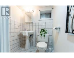376 Mc Roberts Avenue, Toronto, ON M6E4R2 Photo 33