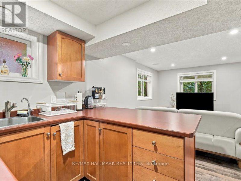 82 DOON MILLS DRIVE - 35