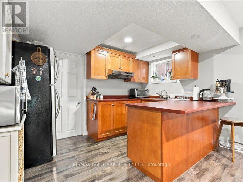 82 DOON MILLS DRIVE - 36