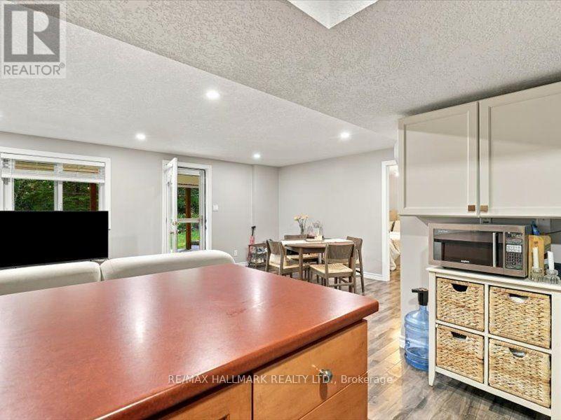 82 DOON MILLS DRIVE - 38