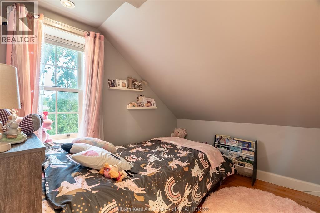 7137 Creek LINE West - Image 21