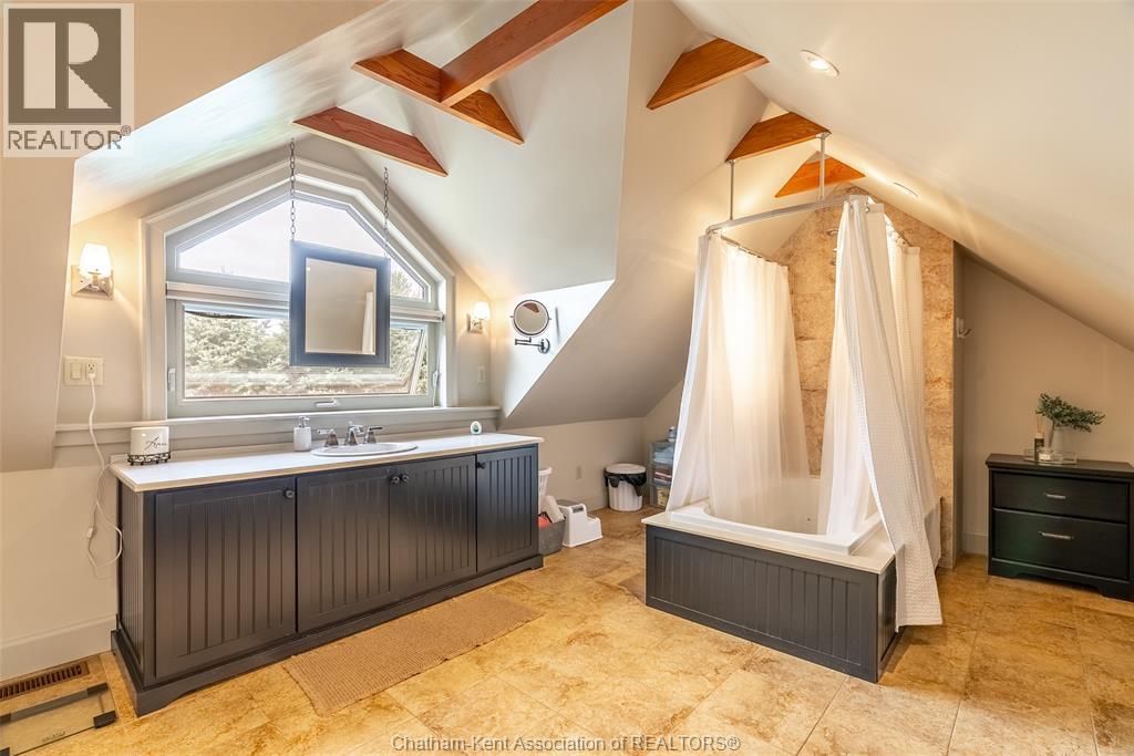 7137 Creek LINE West - 22