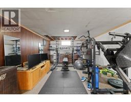 3189 Mckay, Windsor, ON  Photo 22