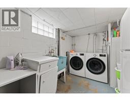 3189 Mckay, Windsor, ON  Photo 23