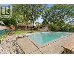 3189 Mckay, Windsor, ON  Photo 32