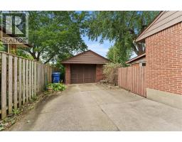 3189 Mckay, Windsor, ON  Photo 34