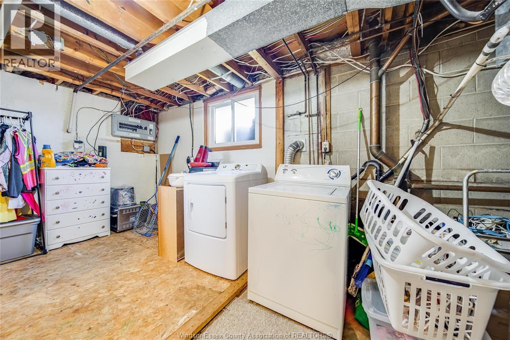 368 CARLING CRESCENT - 30