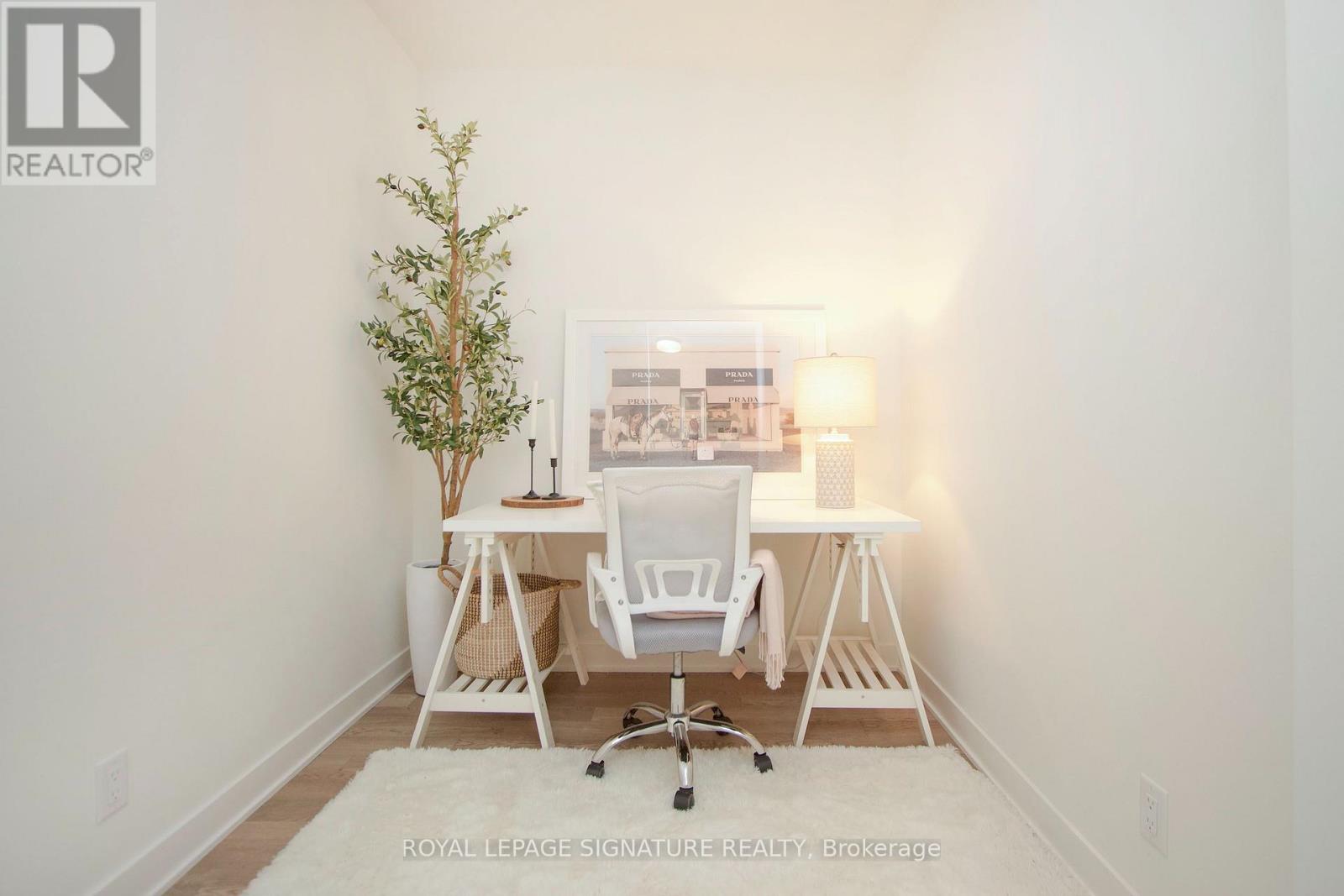 #613 51 CLARINGTON BOULEVARD - 6