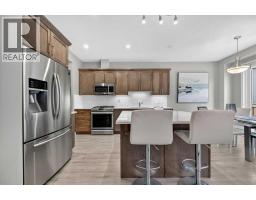 Family room - 33 Yorkville Green Sw, Calgary, AB T2X4J8 Photo 16