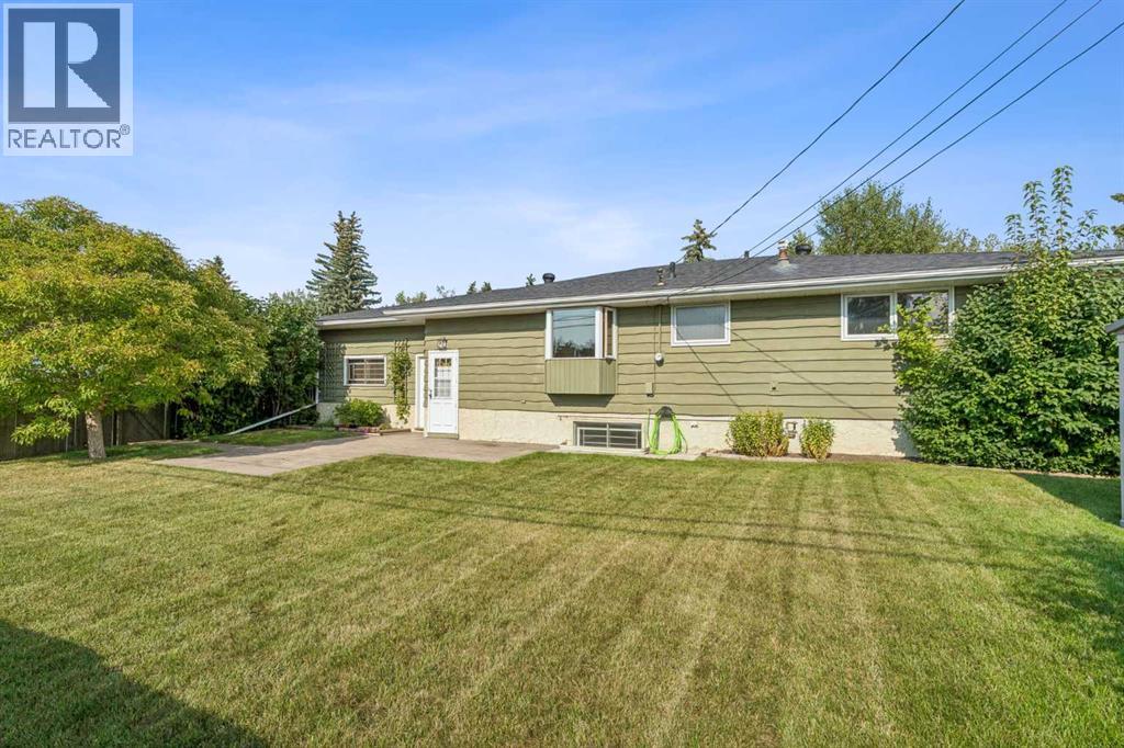 10719 Mapleshire Crescent SE - photo 35