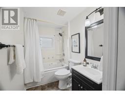 14 Ashgrove Drive thumbnail 13