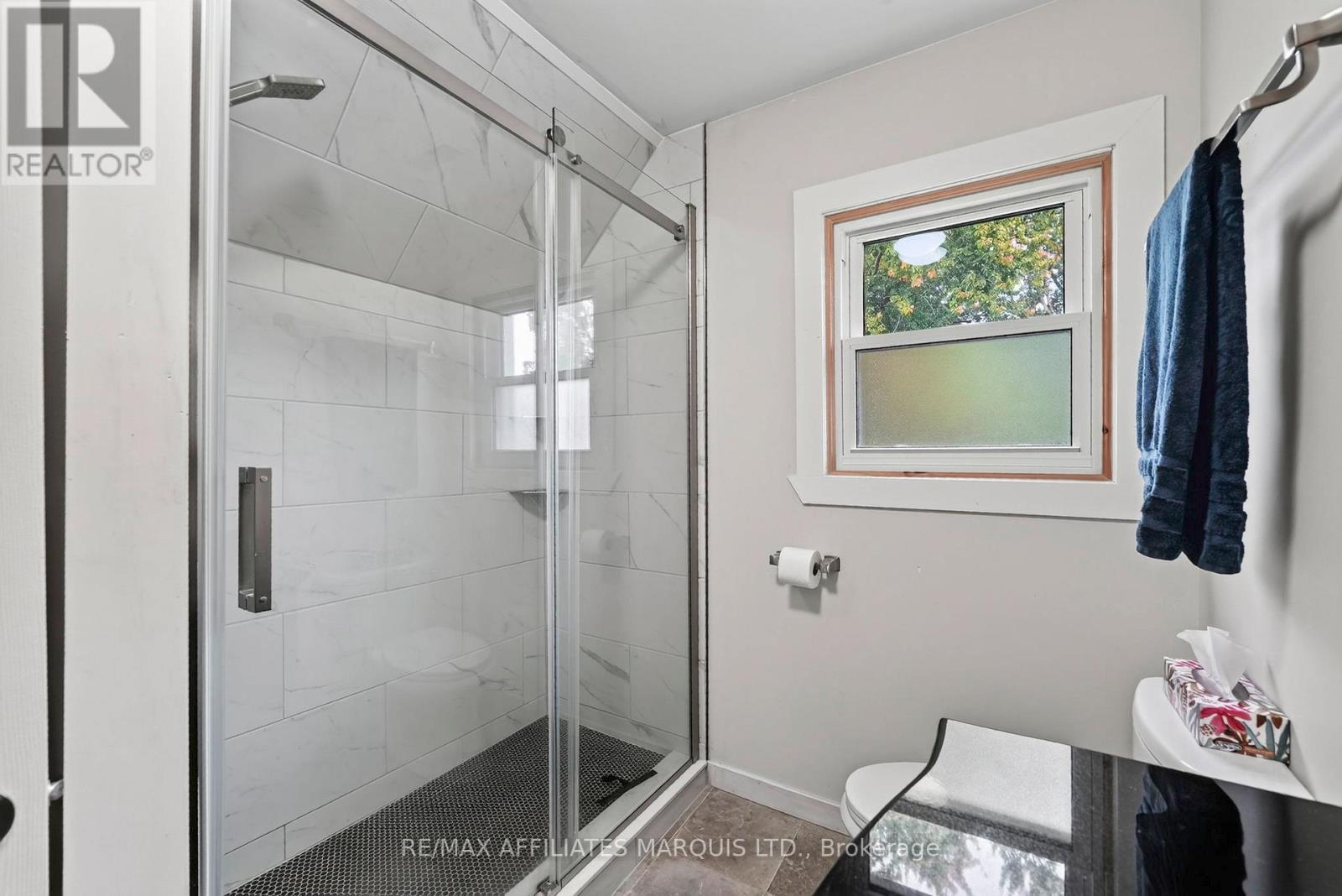 229 4TH STREET E - 25