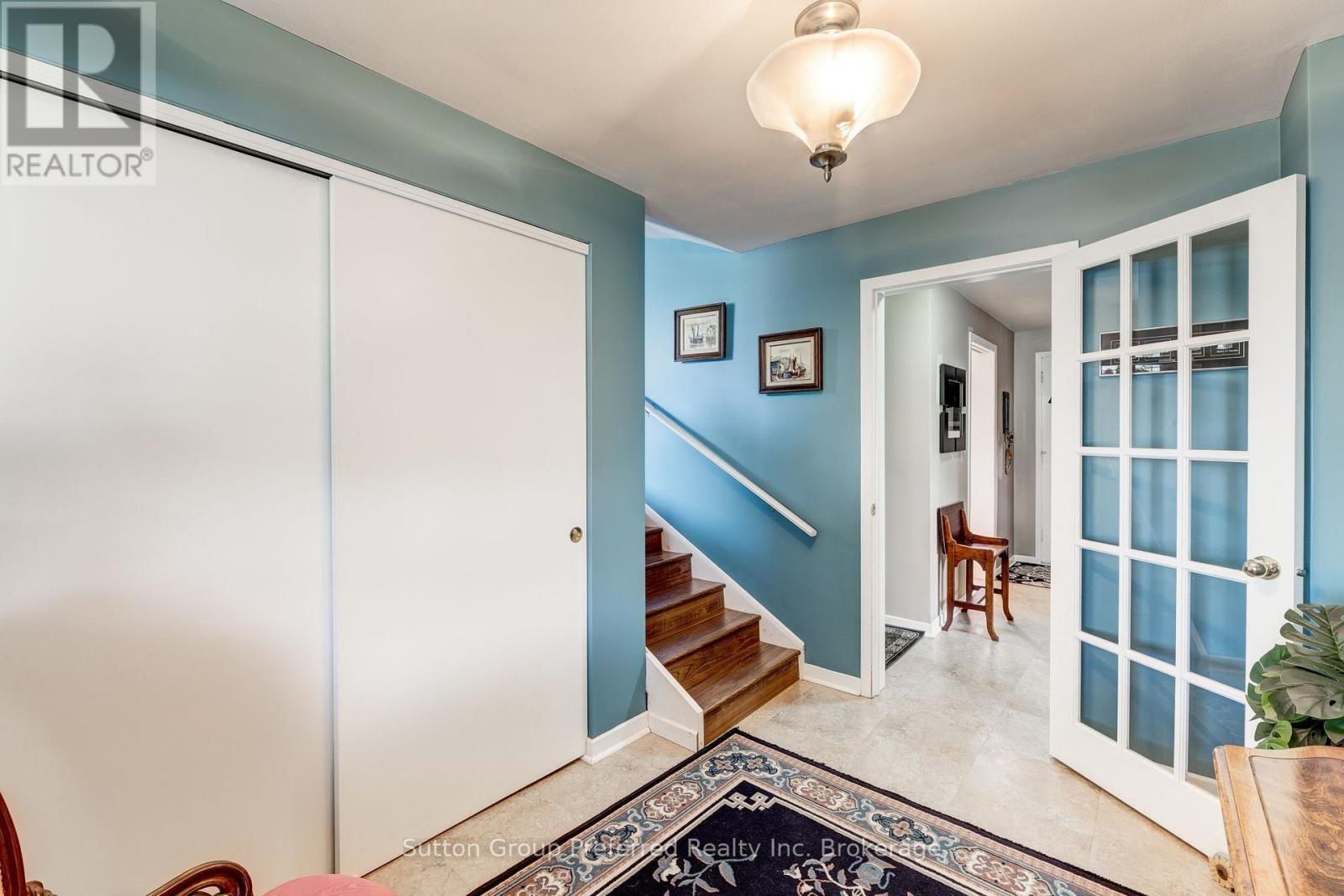 260 FERNCREST ROAD - 10