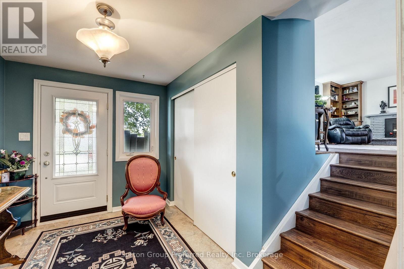 260 FERNCREST ROAD - 11