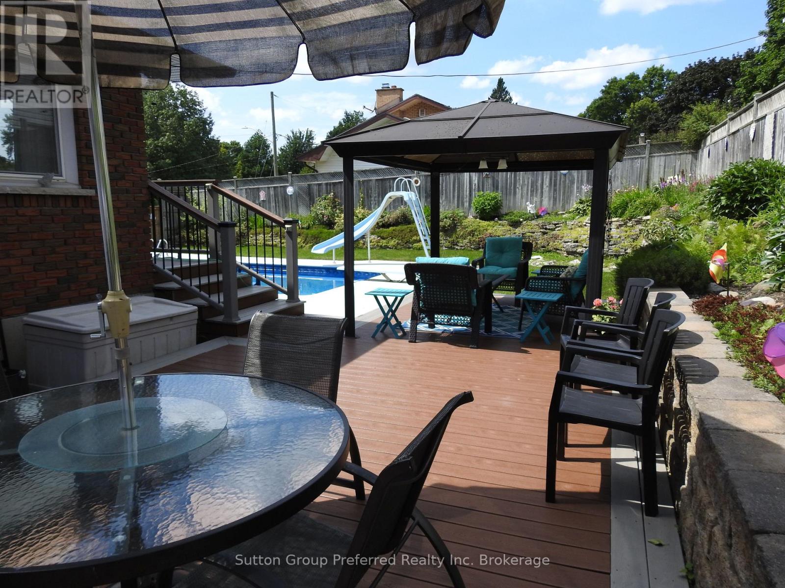 260 FERNCREST ROAD - Image 35