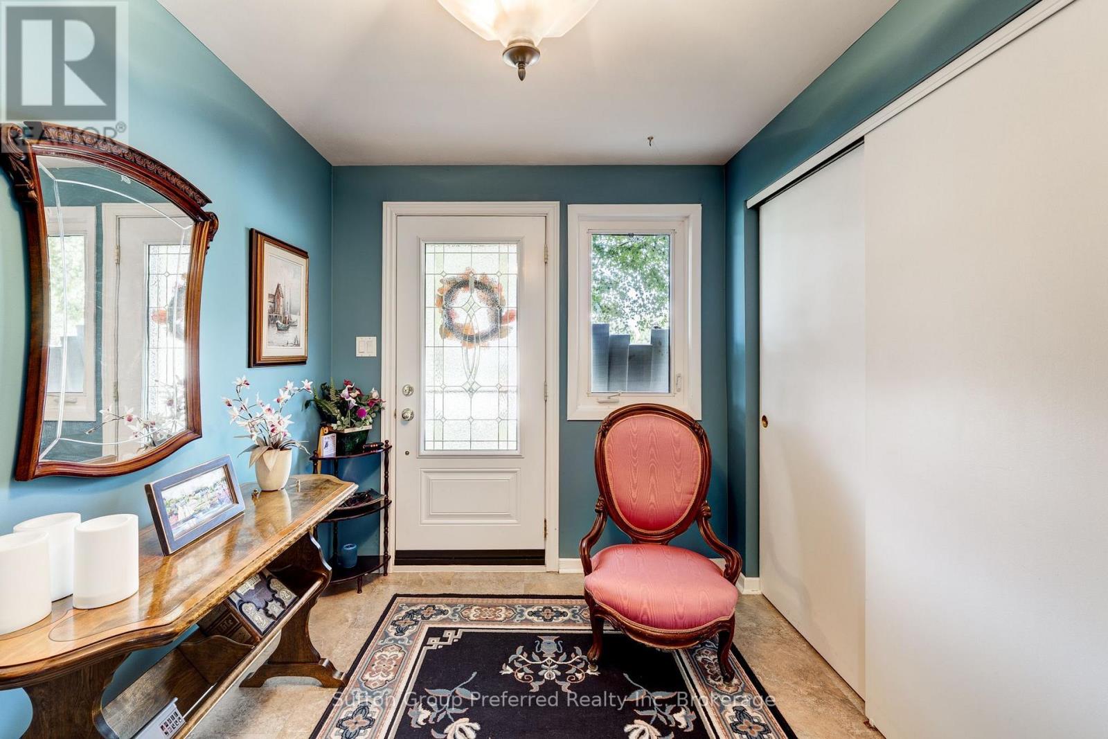 260 FERNCREST ROAD - 4