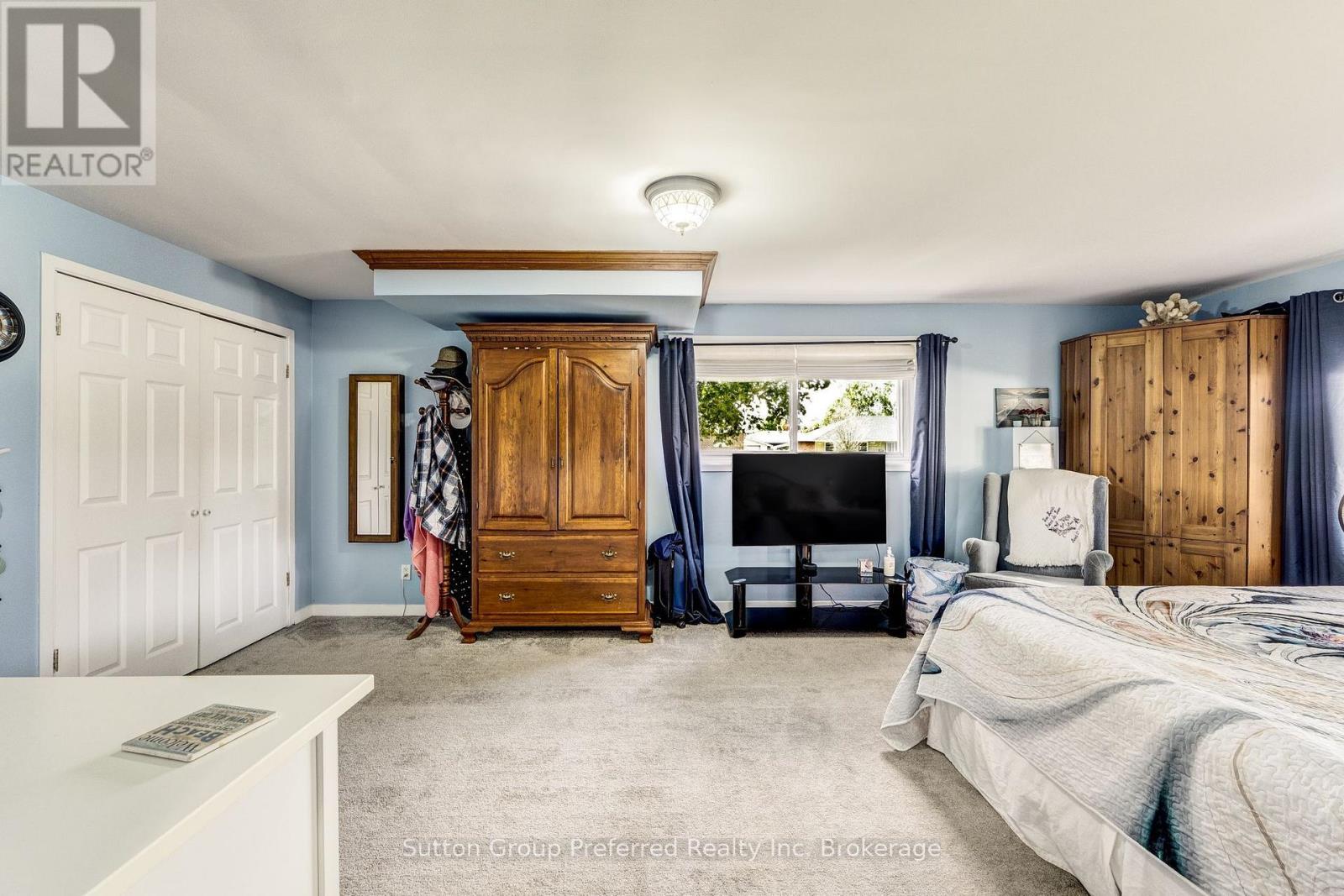 260 FERNCREST ROAD - 6