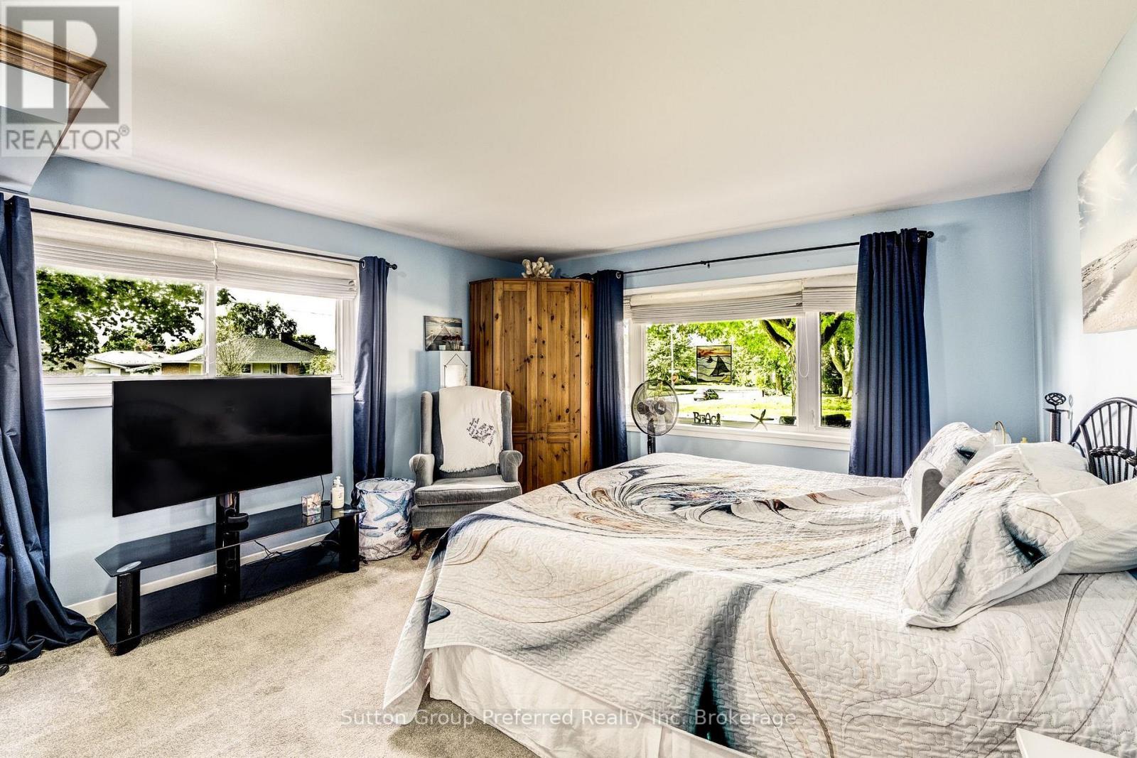 260 FERNCREST ROAD - 7
