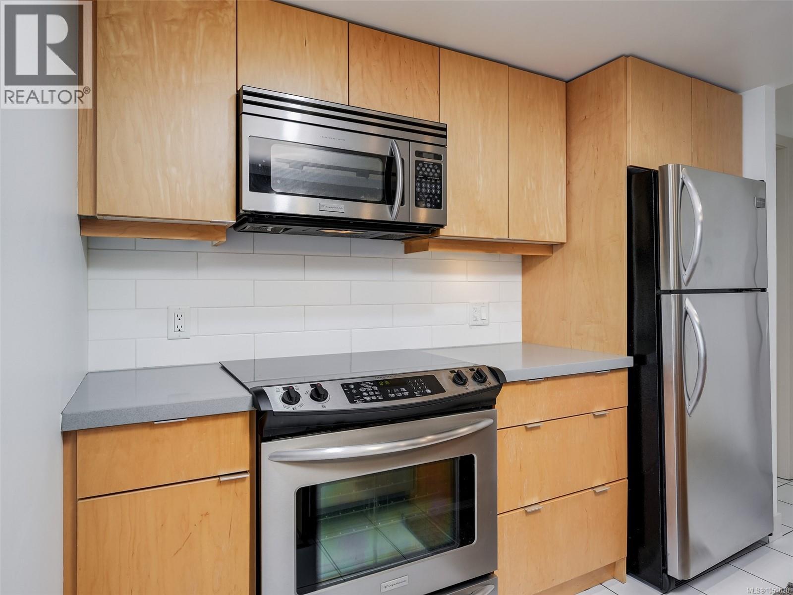 #505 760 Johnson St - 12