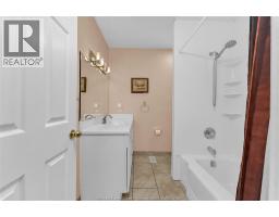 3415 Randolph, Windsor, ON N9E3E9 Photo 20