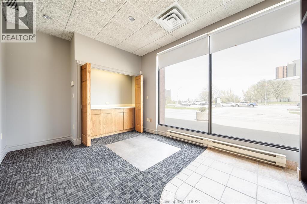 515 RIVERSIDE DRIVE West Unit# 104 A, Windsor — photo 11