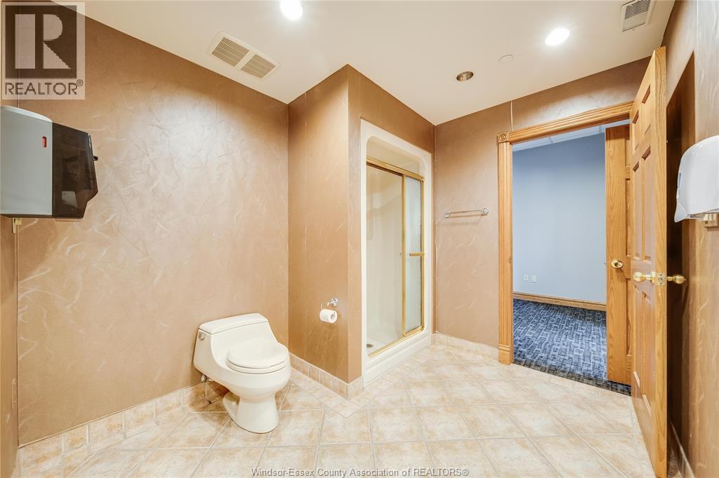 515 RIVERSIDE DRIVE West Unit# 104 A, Windsor — photo 17