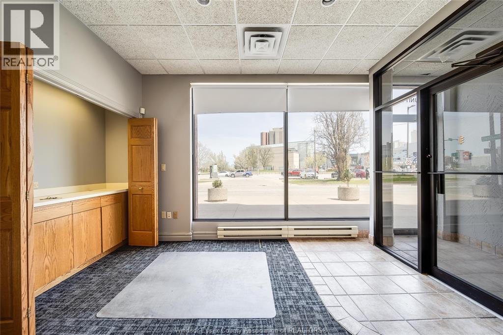 515 RIVERSIDE DRIVE West Unit# 104 A, Windsor — photo 7