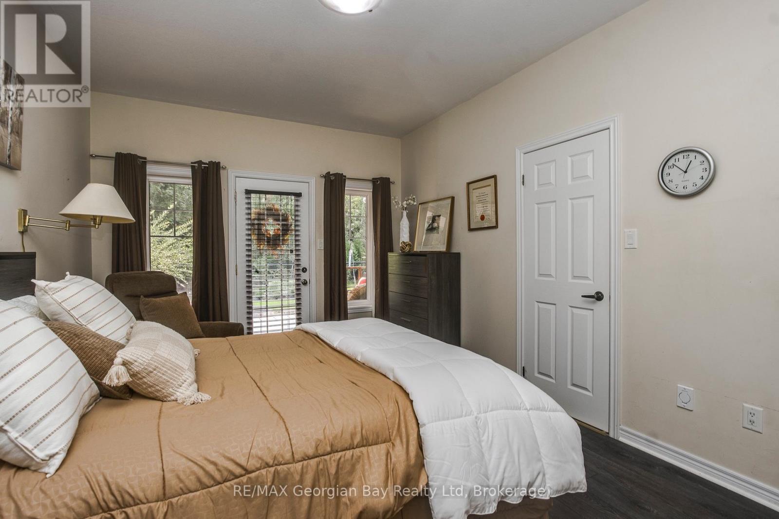 68 RIVERWALK PLACE - Image 21