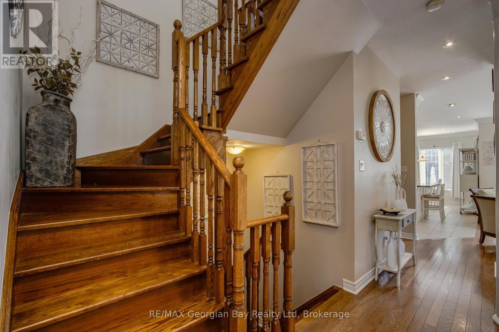 68 RIVERWALK PLACE - 22