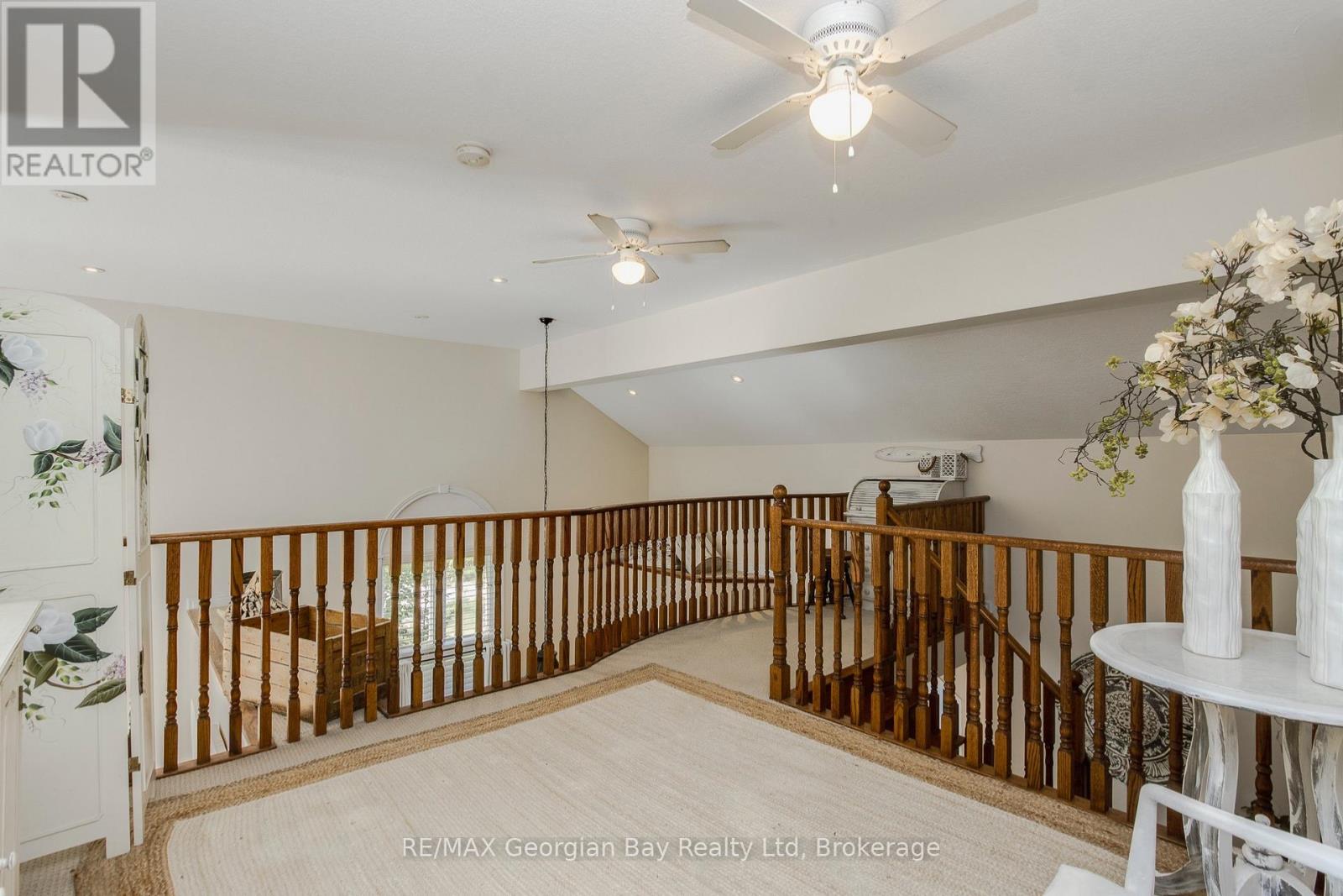 68 RIVERWALK PLACE - 32