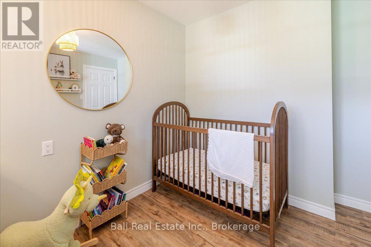 1420 EASTVIEW DRIVE - 40